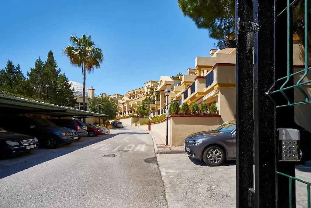 Apartment Oleholidays 831 Romana Playa Vistas Al Mar Marbella Spain