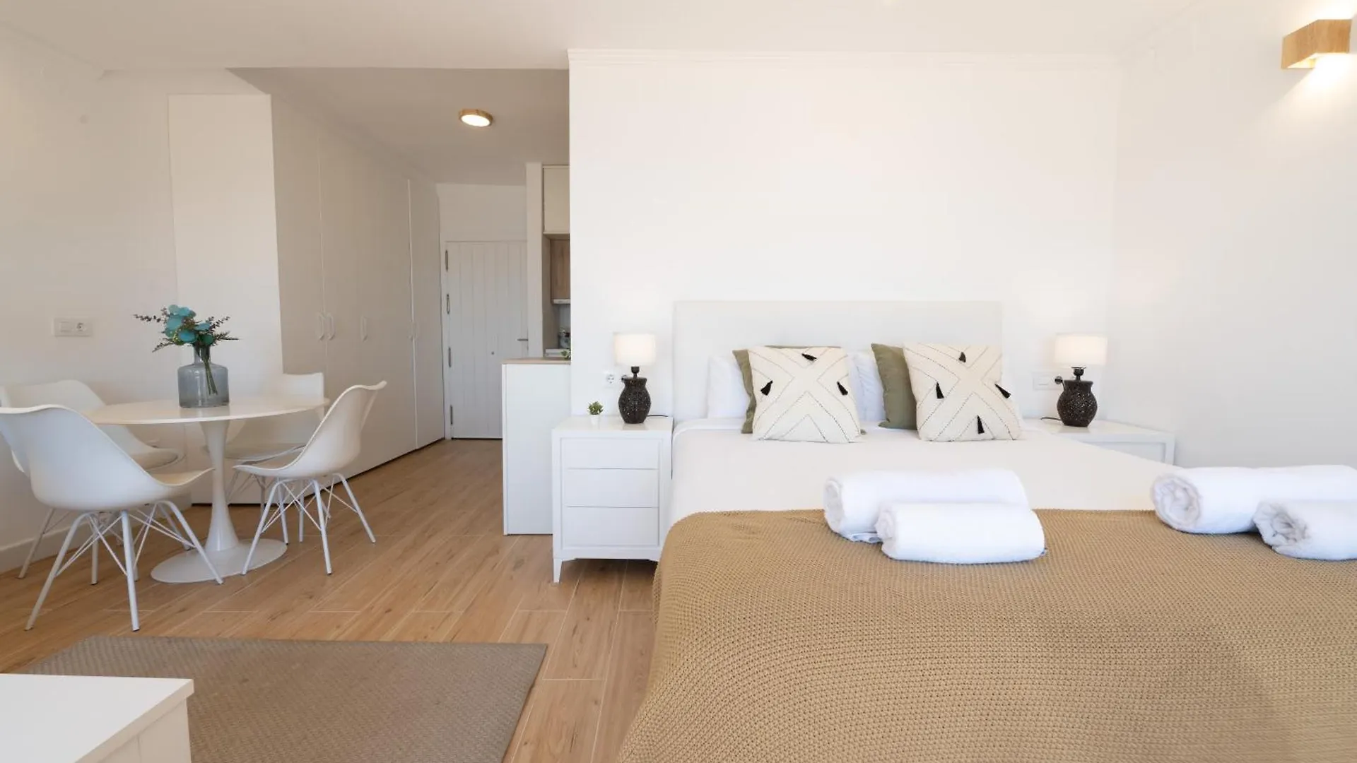 Oleholidays 831 Romana Playa Vistas Al Mar Marbella 0*,
